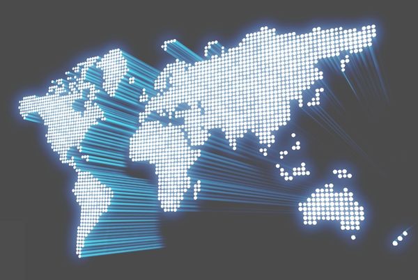 Mapa digital iluminado que representa la conectividad global, relacionado con el Programa Europa Digital.
