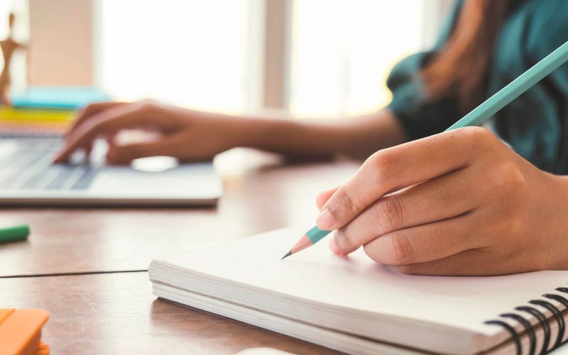nuevas becas para preparar oposiciones
